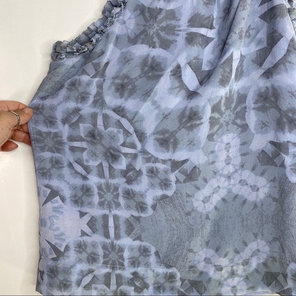 100% Silk Banana Republic Petite Top - Picture 9 of 9